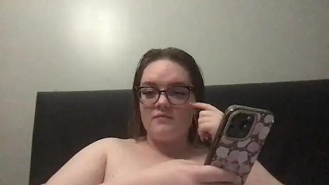 honeyyy24's Live Sex Cam Show