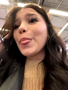 Chloe__Moon's Live Sex Cam Show