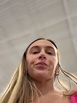 lunagirl13's Live Sex Cam Show