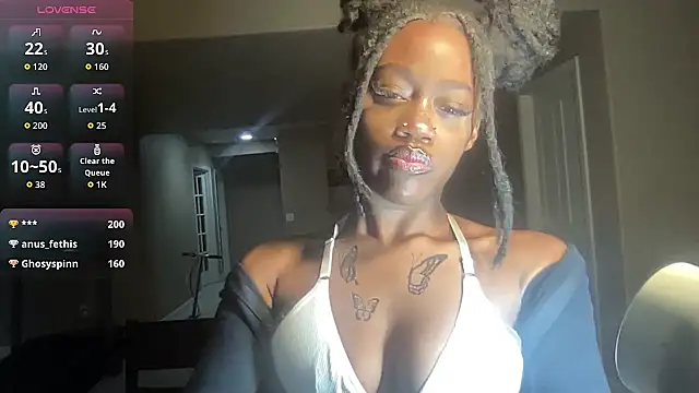 maskedgirl5005's Live Sex Cam Show