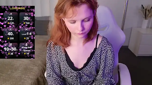 AlisHanson's Live Sex Cam Show