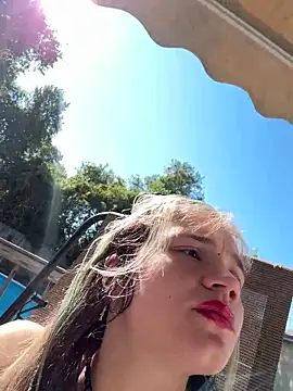 Cutiepiespanks' Live Sex Cam Show