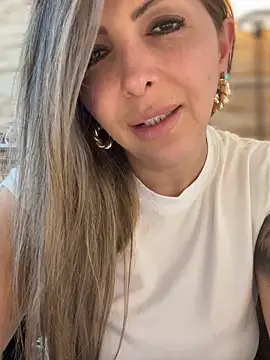 _Abril-Office1's Live Sex Cam Show