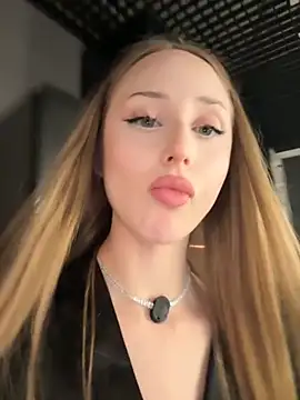 GraceSecrett's Live Sex Cam Show