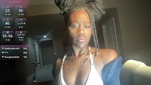 maskedgirl5005's Live Sex Cam Show