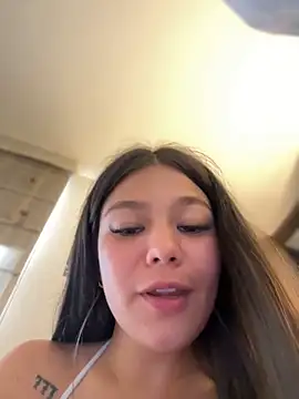 Alyshanon18's Webcam Show