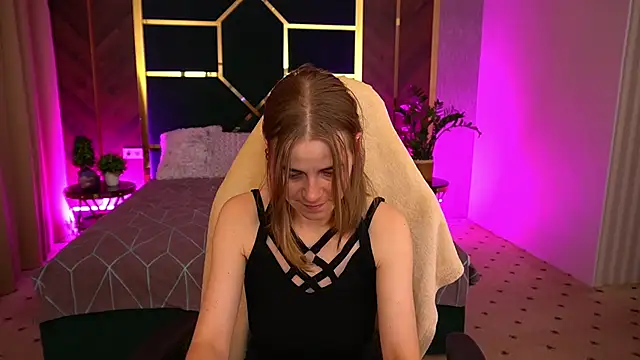 ShinyfromUa's Live Sex Cam Show