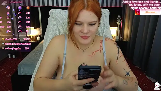 Clumsy_Nana's Live Sex Cam Show