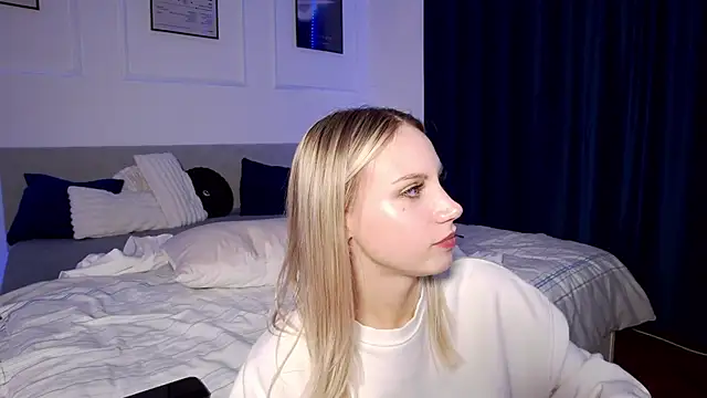 cherryrose555's Live Sex Cam Show