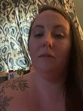 Domimommy420's Live Sex Cam Show