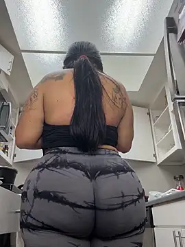 latina_curvy22's Webcam Show