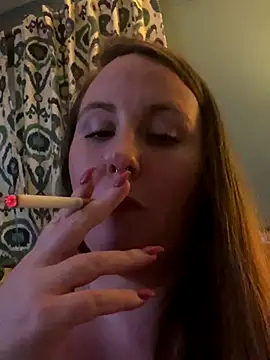 Domimommy420's Live Sex Cam Show
