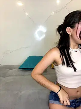 _Alice_1's Webcam Show
