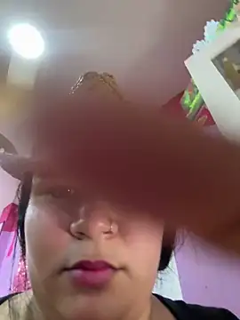 Julietafosters' Live Sex Cam Show