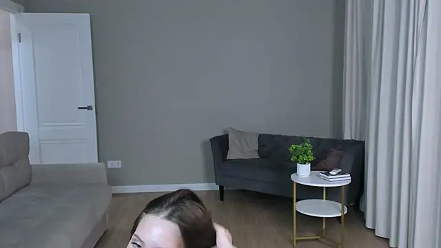 EmelySwickheimer's Live Sex Cam Show