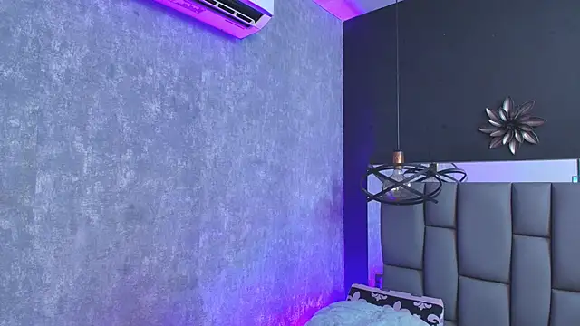 kissme_luna's Live Sex Cam Show