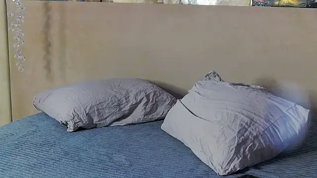 RoxyDoll_'s Live Sex Cam Show