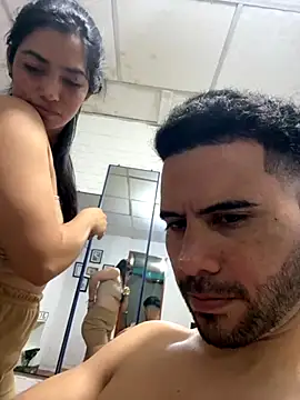 fullpasionkv220's Live Sex Cam Show