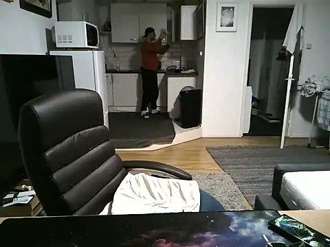 mihaimichael's Live Sex Cam Show