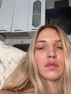 Adelina0001's Live Sex Cam Show