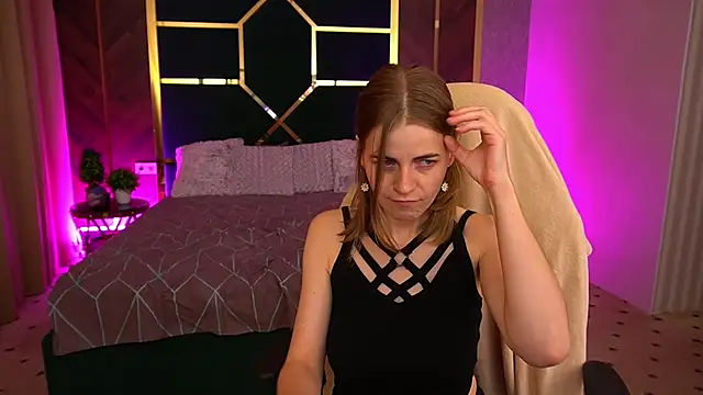 ShinyfromUa's Live Sex Cam Show