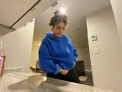 silkygemm's Live Sex Cam Show