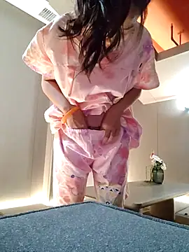 bingxin-'s Live Sex Cam Show