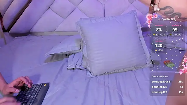 eviedemn7's Live Sex Cam Show