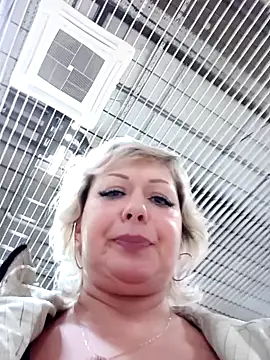 EmilyFanks' Live Sex Cam Show
