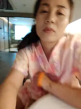 bingxin-'s Live Sex Cam Show