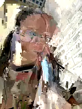 MiniVi's Live Sex Cam Show
