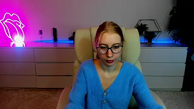 Alina_Blonde's Live Sex Cam Show