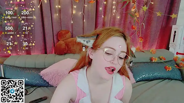 Moxy_Foxy's Webcam Show