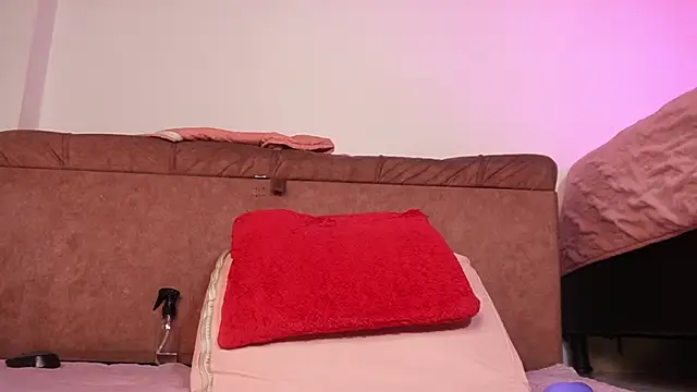 emyli_sw_'s Webcam Show
