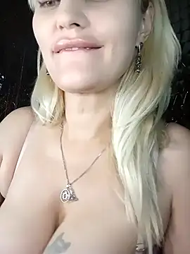 Freya_Milf's Live Sex Cam Show
