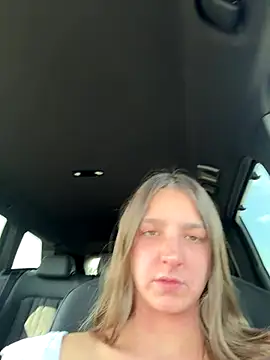 DoriDeluxe66's Webcam Show