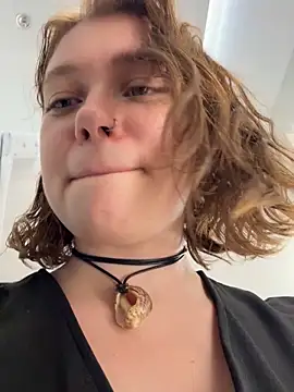 lucy-joy's Live Sex Cam Show