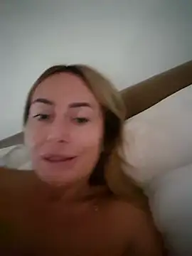 Molliexo's Live Sex Cam Show