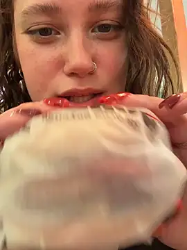 lucy-joy's Live Sex Cam Show