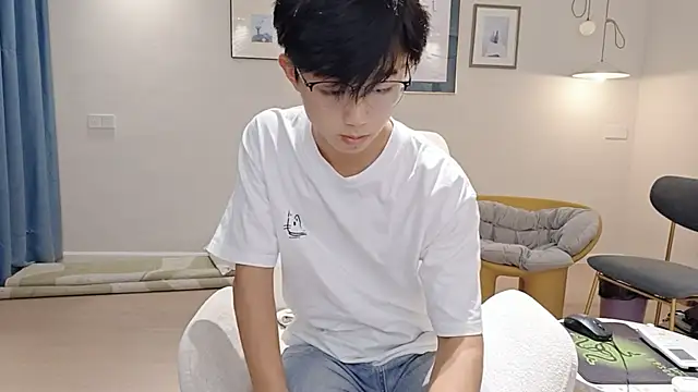 STxuguanhan's Live Sex Cam Show