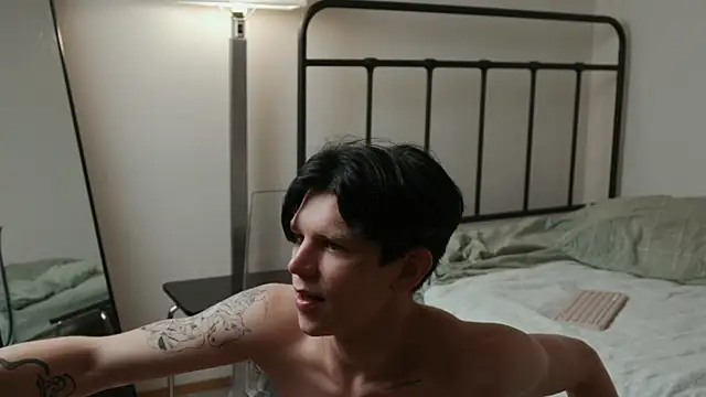 Evian_meow's Live Sex Cam Show
