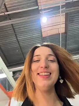 DollyTall's Live Sex Cam Show