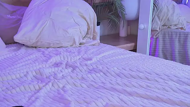 MiaEuphoria_'s Live Sex Cam Show