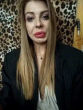 Scromnica94's Live Sex Cam Show