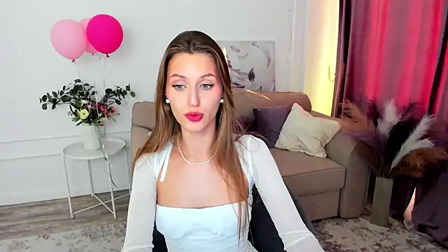 NaturalBeaty's Webcam Show