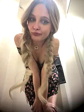 Apple__Brandy's Webcam Show