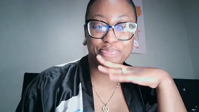Nyxie_Chaos' Live Sex Cam Show