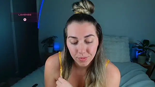 Lulu_berkeley's Live Sex Cam Show