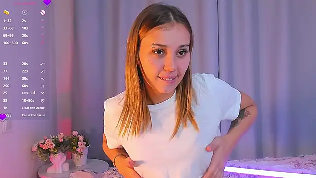 JuliannaBrice's Live Sex Cam Show