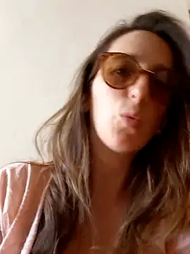 Alexvit2616's Live Sex Cam Show